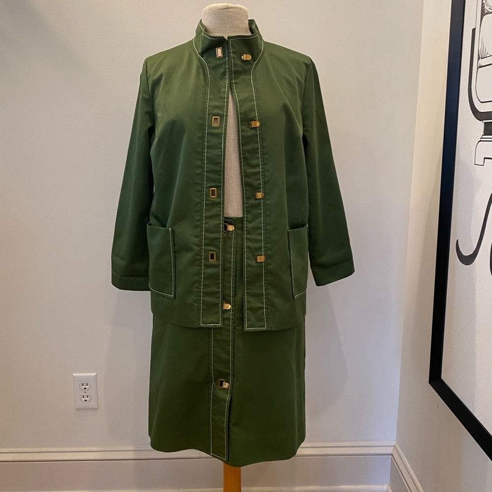 Minnesota Woolen Vintage Green Jacket & Skirt 2 Piece Set / Gold Snap Closures